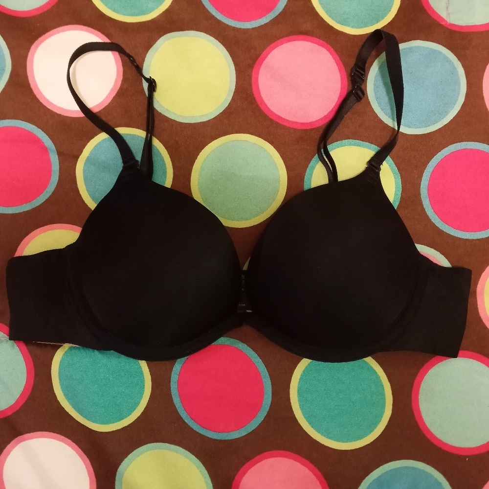 NWOT. Ambrielle multi way convertible bra. Size 34 B.